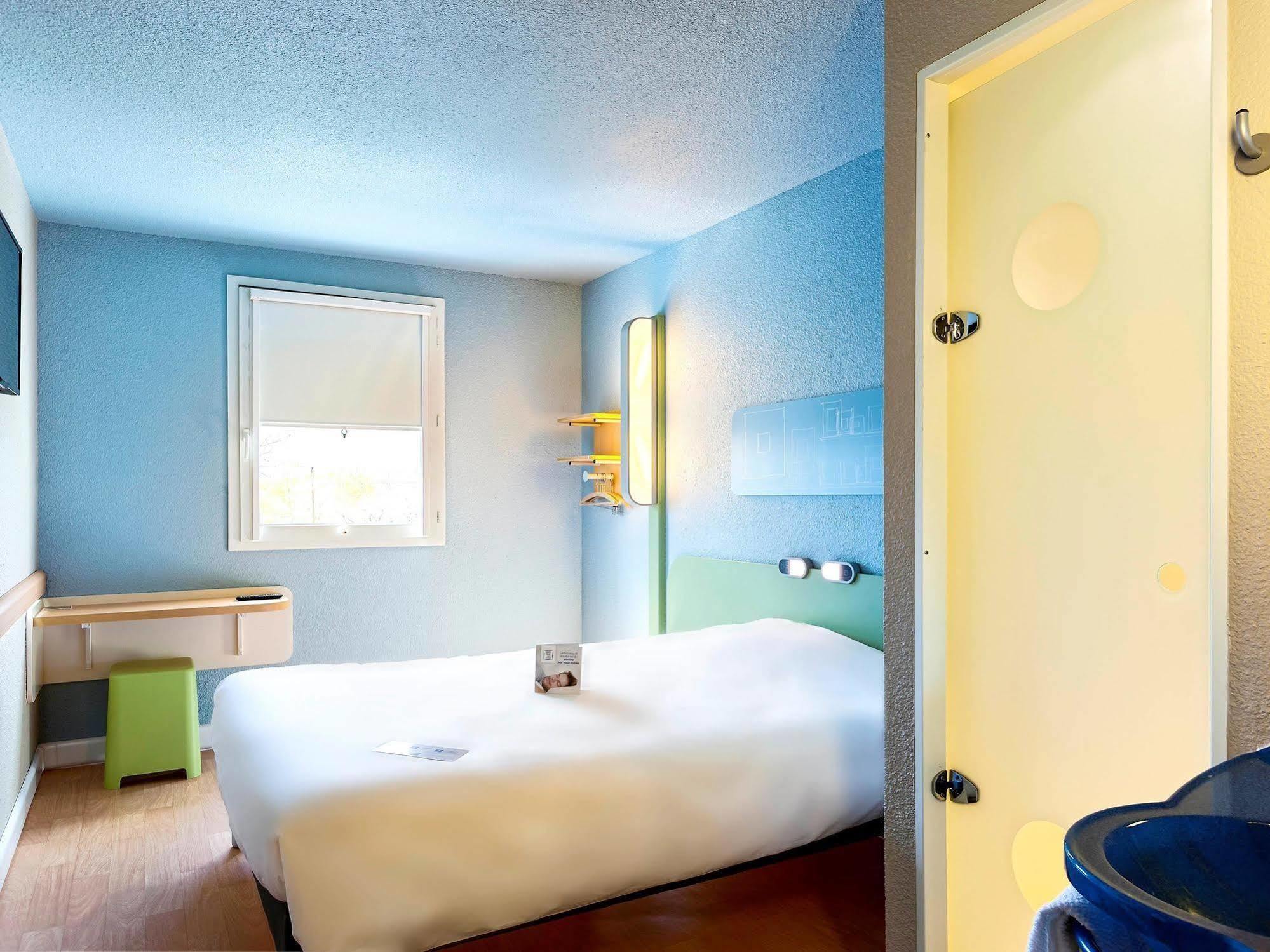 Ibis Budget La Roche Sur Yon Vendespace Mouilleron-le-Captif Buitenkant foto