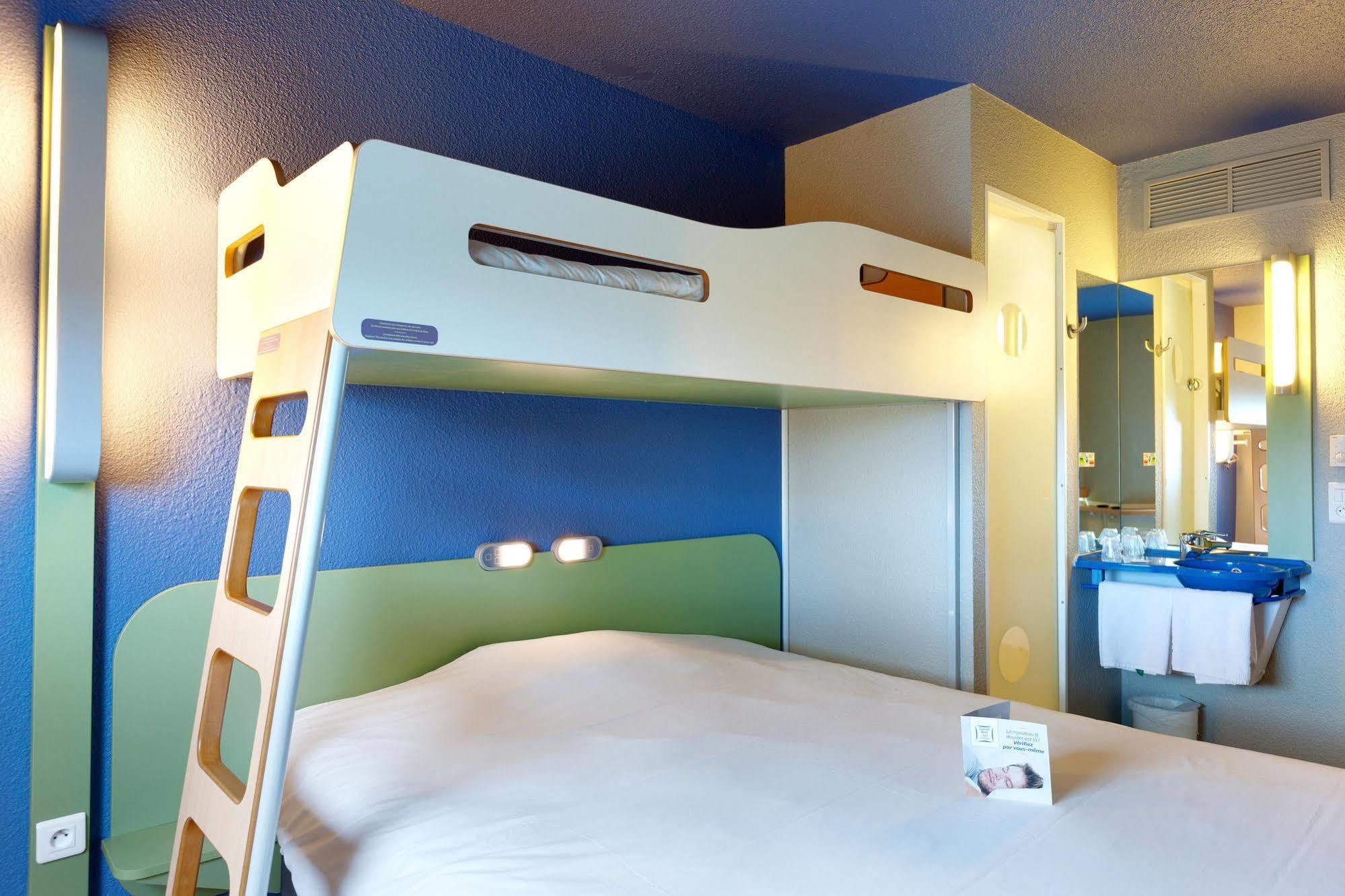 Ibis Budget La Roche Sur Yon Vendespace Mouilleron-le-Captif Buitenkant foto