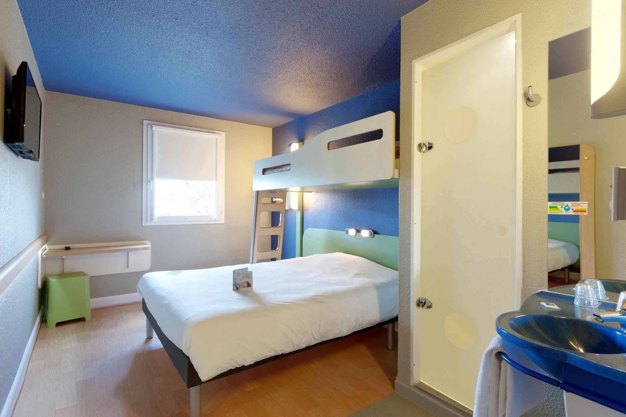 Ibis Budget La Roche Sur Yon Vendespace Mouilleron-le-Captif Buitenkant foto