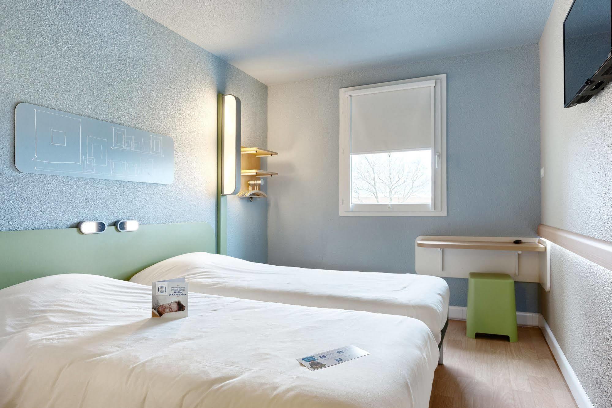 Ibis Budget La Roche Sur Yon Vendespace Mouilleron-le-Captif Buitenkant foto